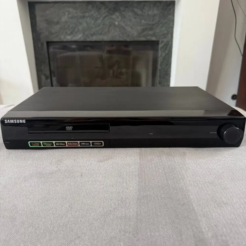 Samsung HT-Z320 DVD Home Theater Receiver Main Unit Powers On No Remote